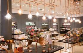 首飾店裝修設(shè)計(jì)離不開(kāi)良好光線的襯托