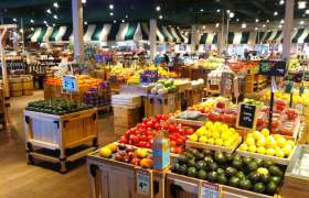 安徽水果加盟店裝修設(shè)計特點及注意事項